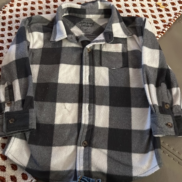 Toddler Boy Size 2T, 6 piece Lot - Picture 4 of 6